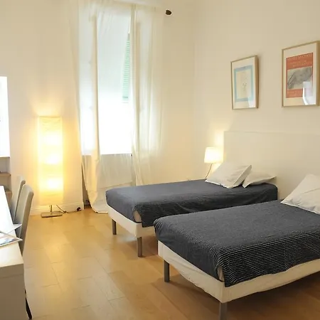Maison D'hotes Emma Tiranty Pensjonat Nicea