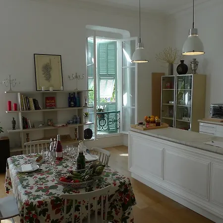 Pensjonat Maison D'hotes Emma Tiranty Nicea
