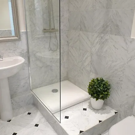 Maison D'hotes Emma Tiranty * Νίκαια