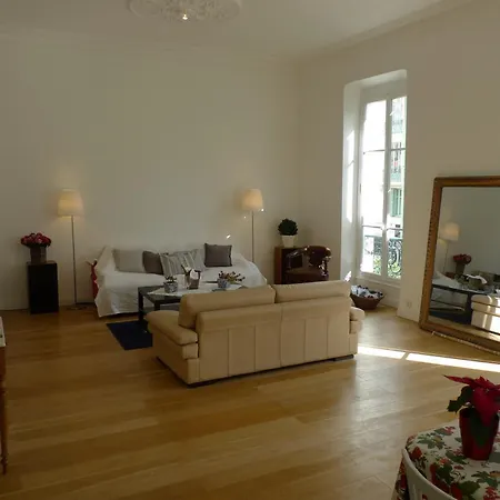 Maison D'hotes Emma Tiranty