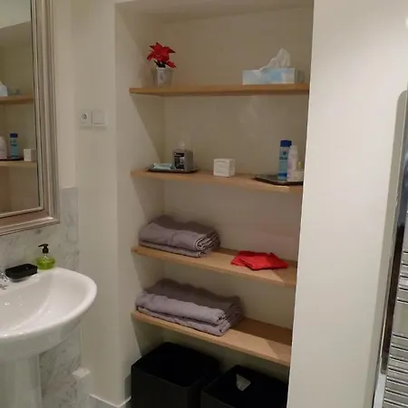Maison D'hotes Emma Tiranty Πανσιόν
