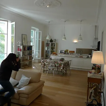 Pensjonat Maison D'hotes Emma Tiranty *