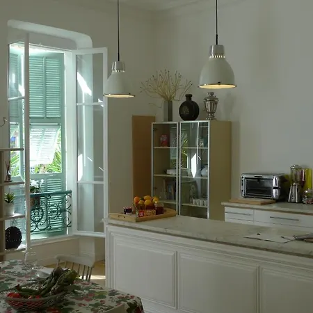 Maison D'hotes Emma Tiranty *